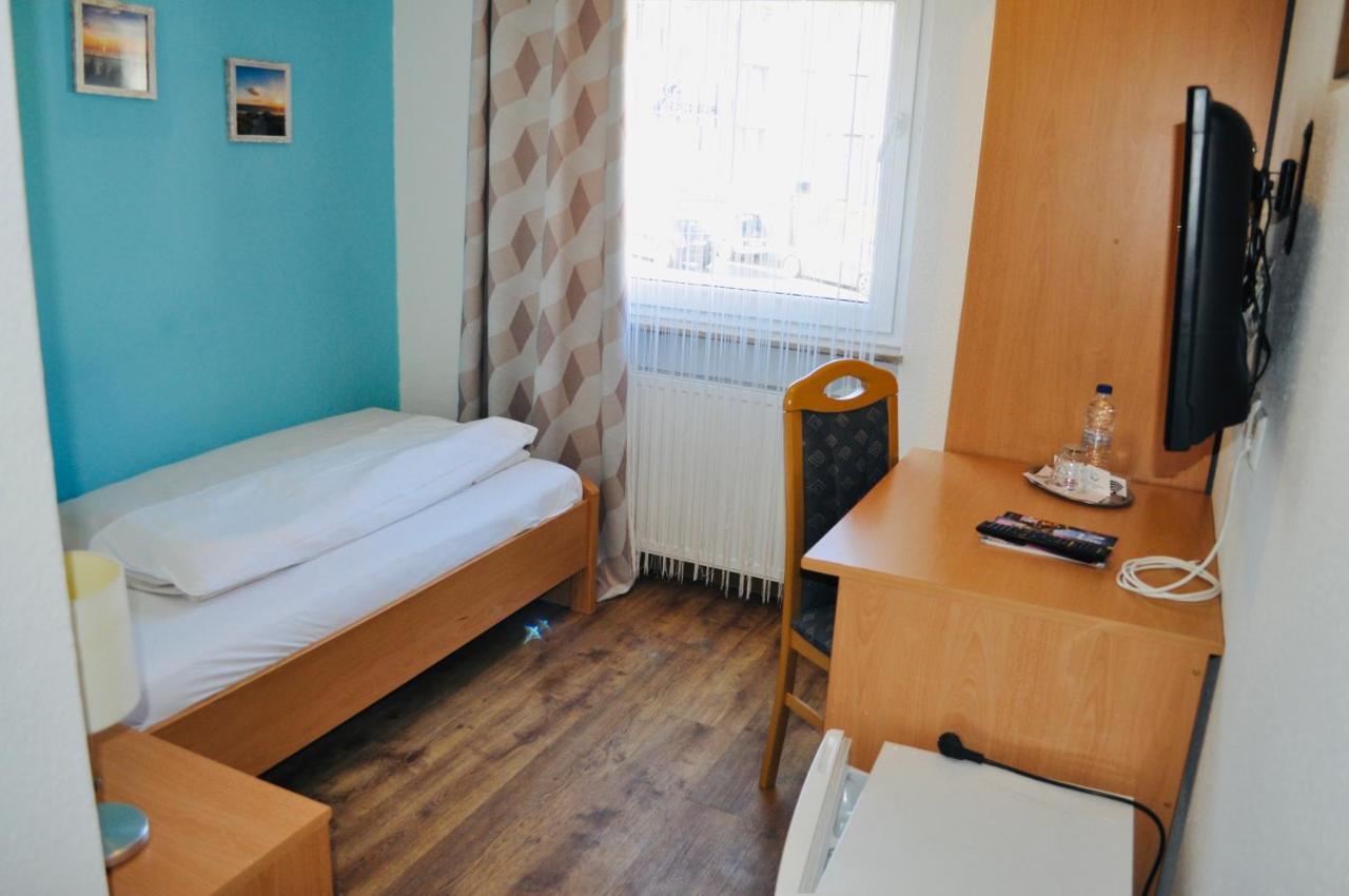 Hotel Discovery Stuttgart Ngoại thất bức ảnh