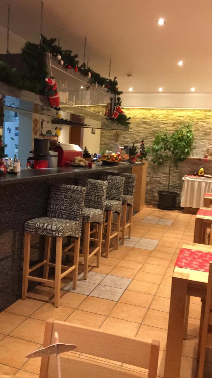 Hotel Discovery Stuttgart Ngoại thất bức ảnh